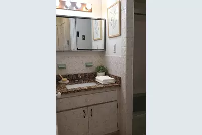 924 Beacon Street #6, Boston, MA 02215 - Photo 9
