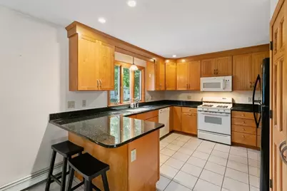 43 Sherman Ave, Haverhill, MA 01832 - Photo 9