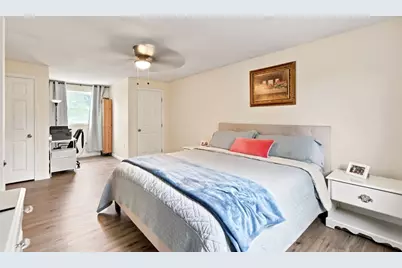 11 Elmwood Dr, Berkley, MA 02779 - Photo 11