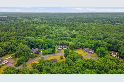11 Elmwood Dr, Berkley, MA 02779 - Photo 37