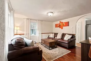 11 Elmwood Dr, Berkley, MA 02779 - Photo 9