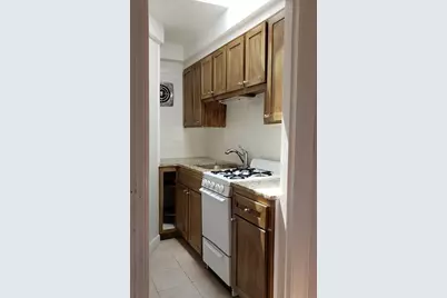 924 Beacon Street #8, Boston, MA 02215 - Photo 3