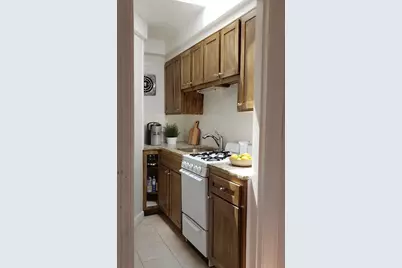 924 Beacon Street #8, Boston, MA 02215 - Photo 5