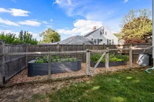 10 Hunewill Ave, Medford, MA 02155 - Photo 29