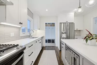 1343 Quincy Shore Dr, Quincy, MA 02169 - Photo 7