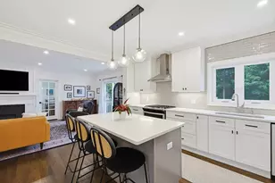 1343 Quincy Shore Dr, Quincy, MA 02169 - Photo 7