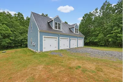 24 Rhodes St, Plainville, MA 02762 - Photo 37