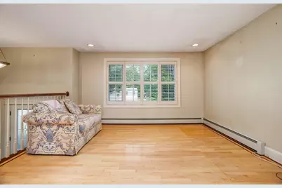 9 Crystal Ave, Leominster, MA 01453 - Photo 5