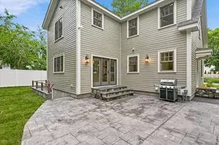 21 Erie Ave, Newburyport, MA 01950 - Photo 5