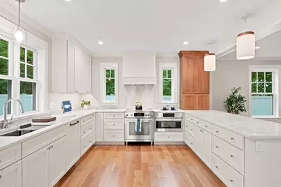 21 Erie Ave, Newburyport, MA 01950 - Photo 17