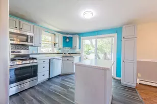 83 Beach St, Plymouth, MA 02360 - Photo 9