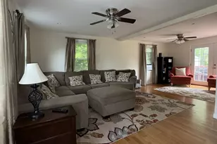 98 Indian Run Rd, Bellingham, MA 02019 - Photo 7