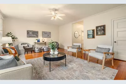 7 Regent Cir #3, Brookline, MA 02445 - Photo 7