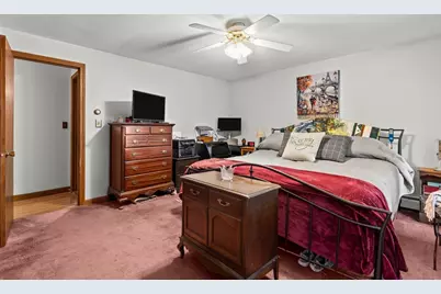 25 Beacon St, Amesbury, MA 01913 - Photo 27