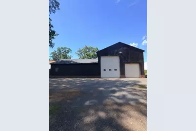 25 Beacon St, Amesbury, MA 01913 - Photo 35