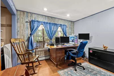 25 Beacon St, Amesbury, MA 01913 - Photo 21