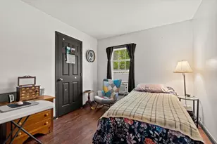 25 Beacon St, Amesbury, MA 01913 - Photo 29