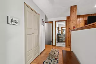 25 Beacon St, Amesbury, MA 01913 - Photo 3