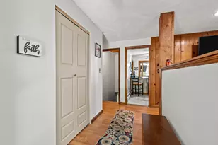 25 Beacon St, Amesbury, MA 01913 - Photo 3