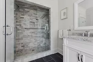 4 Chapel St, Newburyport, MA 01950 - Photo 23
