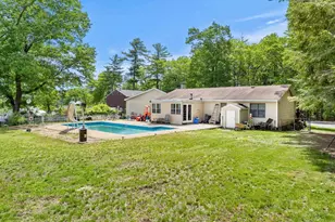 25R Beacon St, Amesbury, MA 01913 - Photo 3