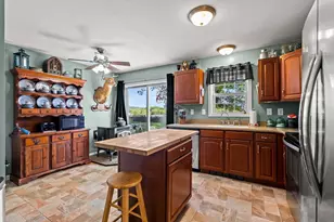 25R Beacon St, Amesbury, MA 01913 - Photo 31