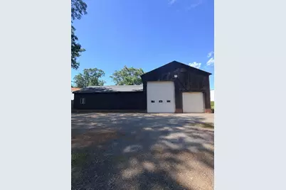 25 Beacon St, Amesbury, MA 01913 - Photo 1