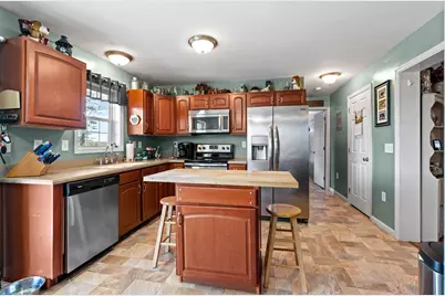 25 Beacon St, Amesbury, MA 01913 - Photo 39