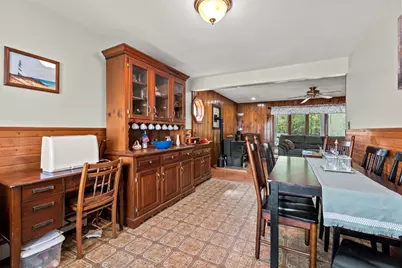 25 Beacon St, Amesbury, MA 01913 - Photo 31