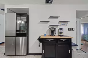 24 Helena St, Ludlow, MA 01056 - Photo 9