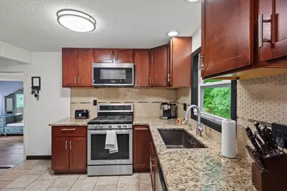 24 Helena St, Ludlow, MA 01056 - Photo 7