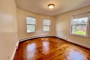 65 Oak St, Newton, MA 02464 - Photo 5