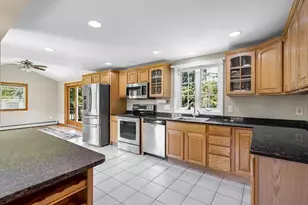 157 Russell St, Peabody, MA 01960 - Photo 11