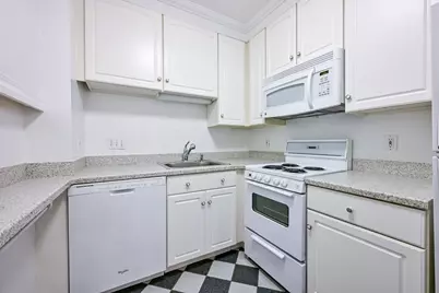 150 Rumford Ave #410, Mansfield, MA 02048 - Photo 9