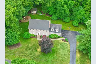 39 Jackson Cir, Franklin, MA 02038 - Photo 3