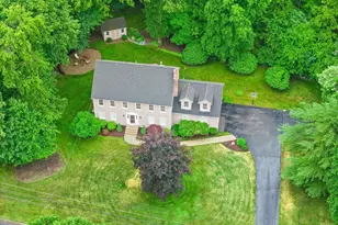 39 Jackson Cir, Franklin, MA 02038 - Photo 3