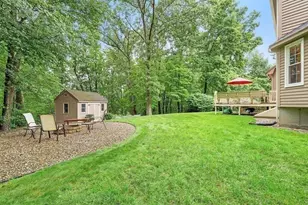 39 Jackson Cir, Franklin, MA 02038 - Photo 29