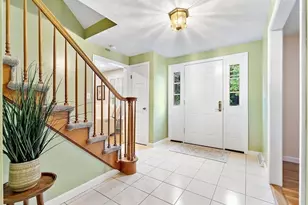 39 Jackson Cir, Franklin, MA 02038 - Photo 11