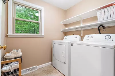 39 Jackson Cir, Franklin, MA 02038 - Photo 17