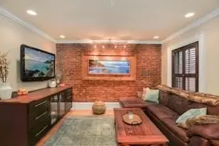 32 Rutland Sq, Boston, MA 02118 - Photo 11