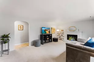 65 Janet Cir, Shrewsbury, MA 01545 - Photo 3