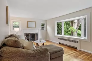 12 Hunt Rd, Bedford, MA 01730 - Photo 3
