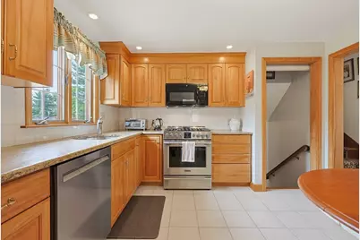 3 Suffolk Dr, Norwood, MA 02062 - Photo 11