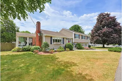 3 Suffolk Dr, Norwood, MA 02062 - Photo 3