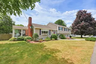 3 Suffolk Dr, Norwood, MA 02062 - Photo 3