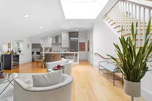 1762 Beacon St, Brookline, MA 02445 - Photo 5