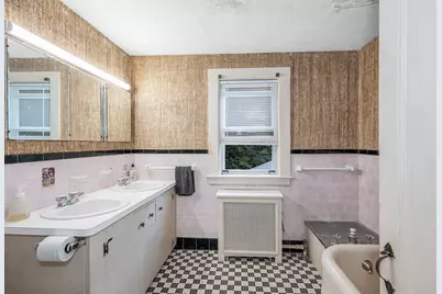 39 Holman Rd, Newton, MA 02466 - Photo 29