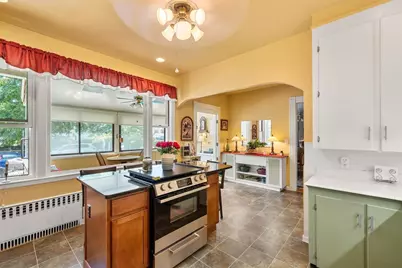 52 Mount Washington St, Lowell, MA 01854 - Photo 7