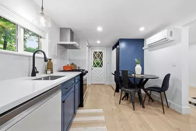 18 Bailey St, Medford, MA 02155 - Photo 5