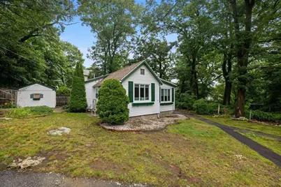 18 Bailey St, Medford, MA 02155 - Photo 15